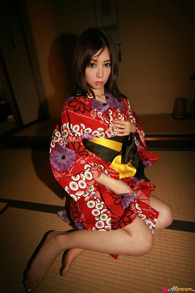Yuri Yoshida in Kimono Desires from All Gravure