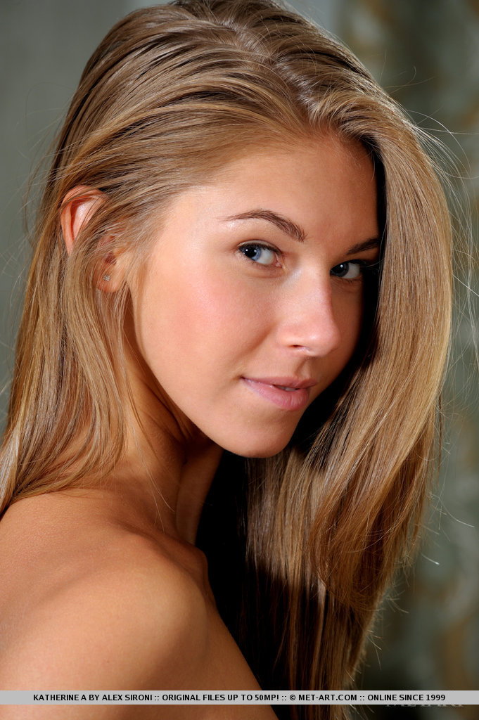 Katherine A in Metart set Frontida