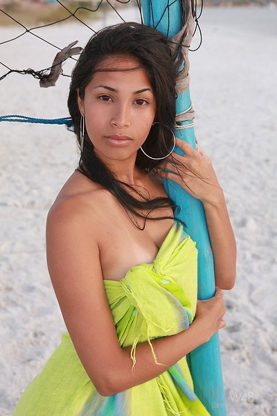 Ruth Medina in Beach player from Watch4Beauty