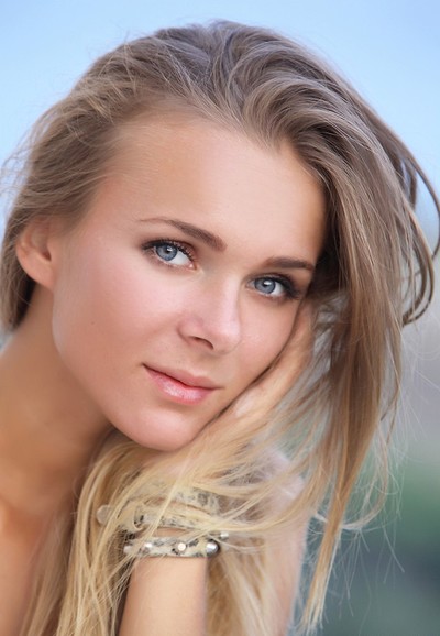 Karissa in Mpl Studios set A Breath Away 2