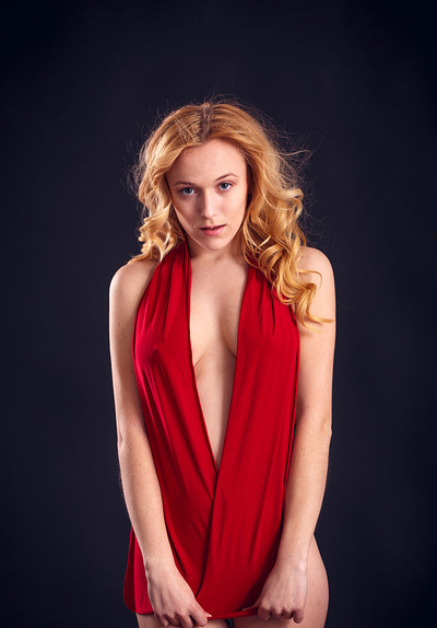 Aislin in Renara from Metart