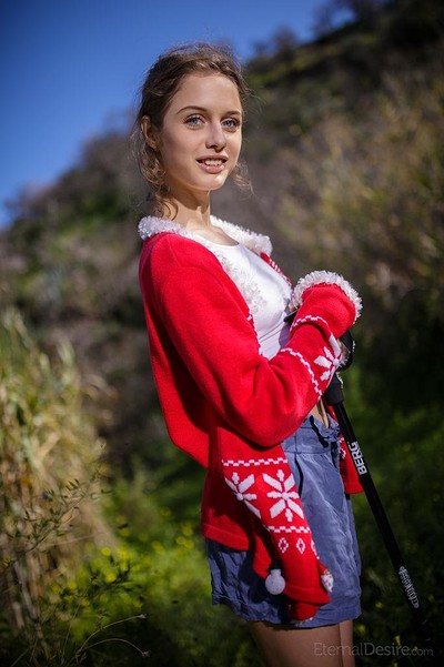 Aislin in Verda from Eternal Desire
