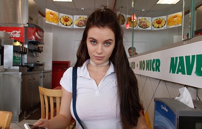 Lana Rhoades in Gets Party Favors from Zishy