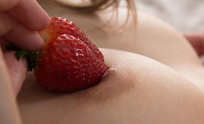 Mimi in Sweet Berries from Showy Beauty