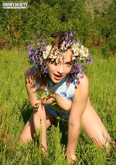 Lisa in Flowering from Showy Beauty