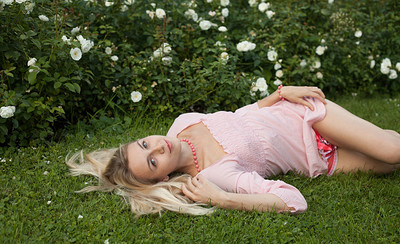 Dolly in Smell Of Roses from Amour Angels