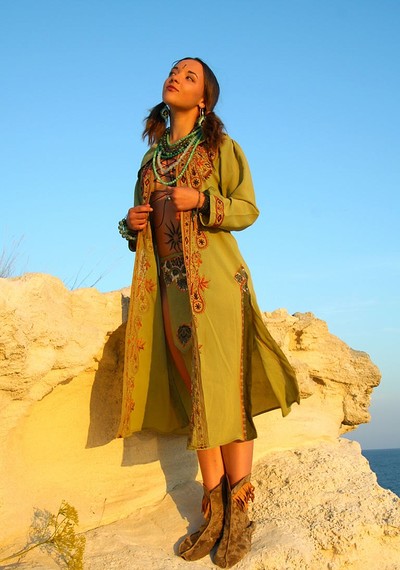 Lisa in Far Side from Amour Angels