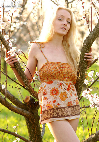 Mirabell in Blossom Girl from Amour Angels