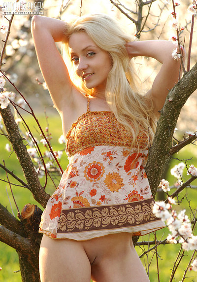 Mirabell in Blossom Girl from Amour Angels