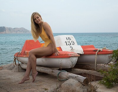 Cecilia in Take Me Away from Wow Girls