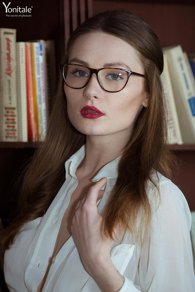 Gerda Y in Pretty Nerd from Yonitale