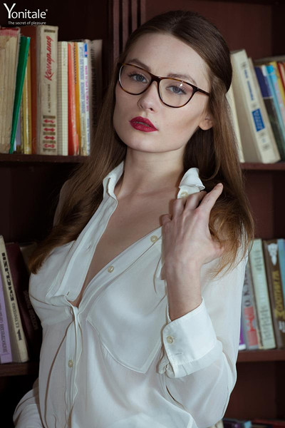 Gerda Y in Pretty Nerd from Yonitale