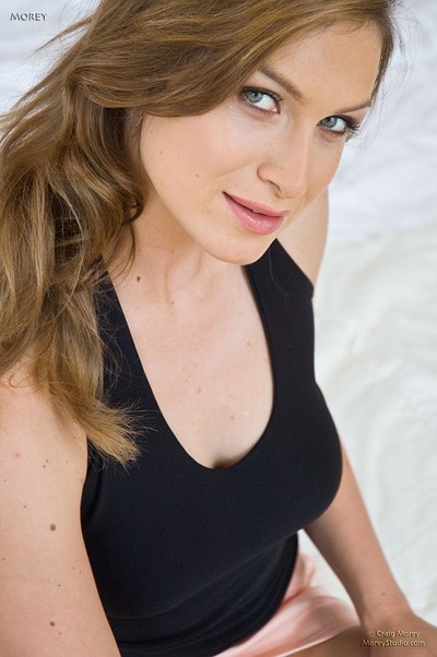 Angela in In Taste from Morey Studio