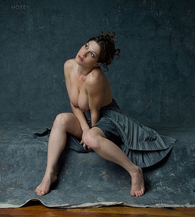 Kymberly in Pure Exotic from Morey Studio