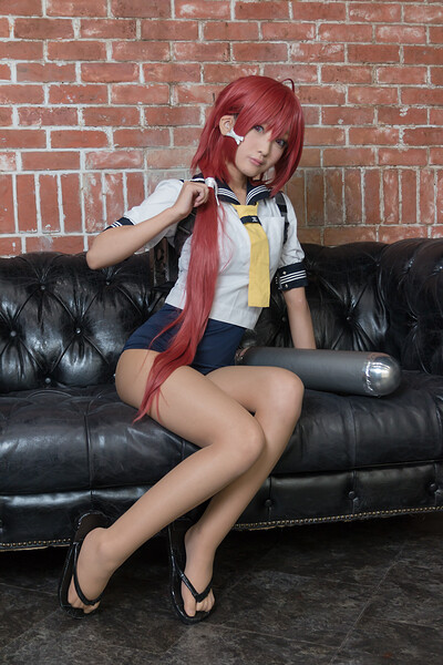 Kasyou Rosiel is sexy redhead cosplay that will make your day much better