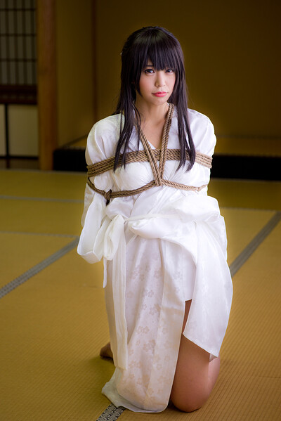 Beautiful Allgravure Model Sundome Iinkai shows her attractive young body in Tugu To Kameko 4