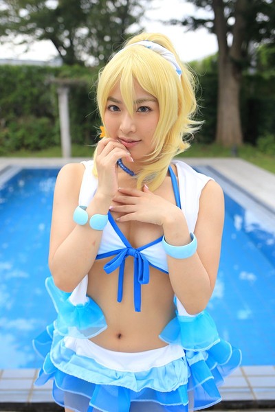 Kana Yume in Pool Princess 1 from All Gravure