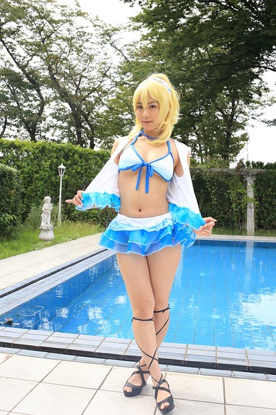 Kana Yume in Pool Princess 1 from All Gravure