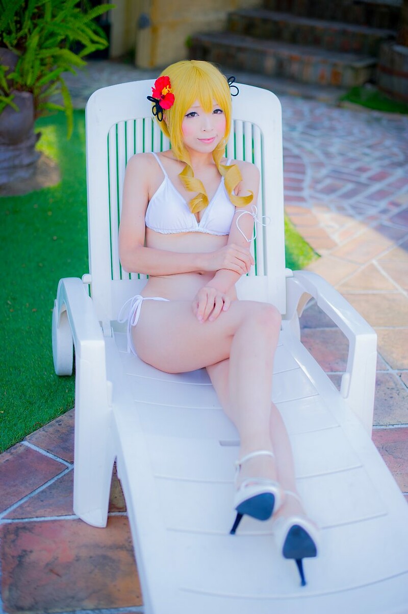 Top class vixen Yuki Mashiro shows her attractive young body in Mami Tomoe 1