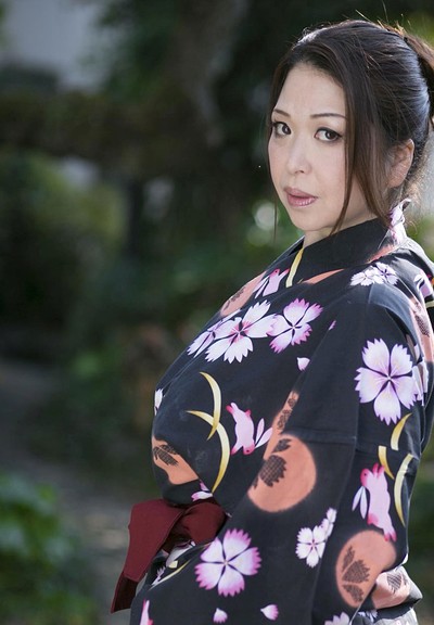 Natsuko Shunga in Mature Treat from All Gravure