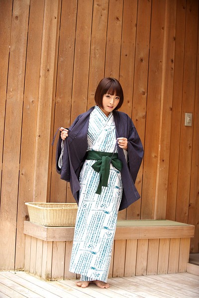 Kotono in Bath House from All Gravure