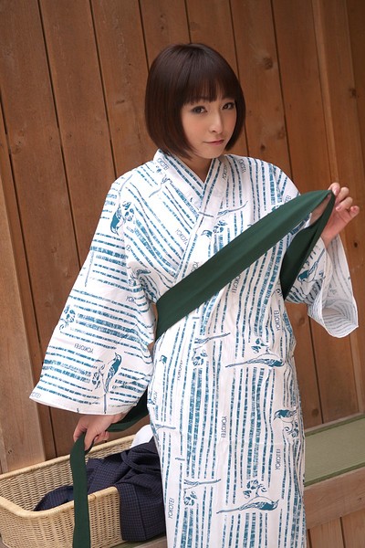 Kotono in Bath House from All Gravure