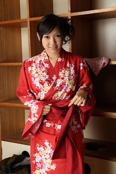 Nana Ogura in Flower Girl Unveiled from All Gravure
