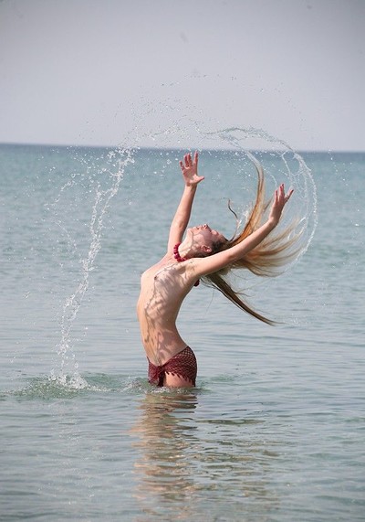 Violetta in Splash from Skokoff