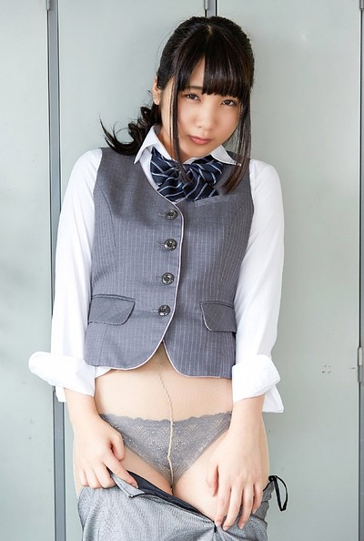Yuno Mizusawa in Diagnosis from All Gravure