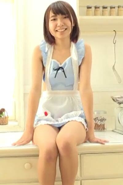 Top class girl Kimura no Nako shows her attractive young body in Kimi Ni Yume Ni Chu Vol 6 Scene 1