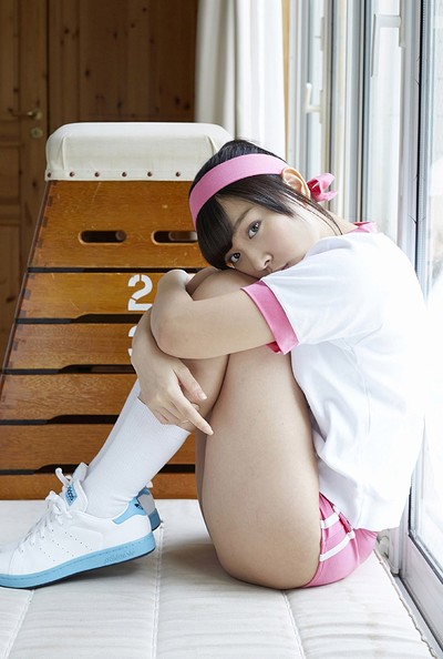 Aqua Otsuki in Young Treat from All Gravure