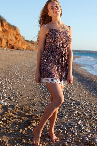 Elison in Solo On The Beach from Nubiles