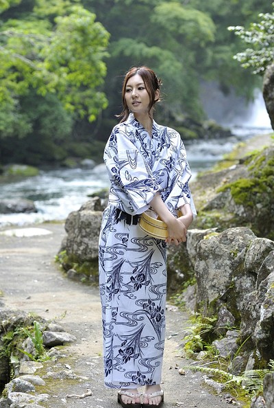 Yui Tatsumi in River Yui from All Gravure