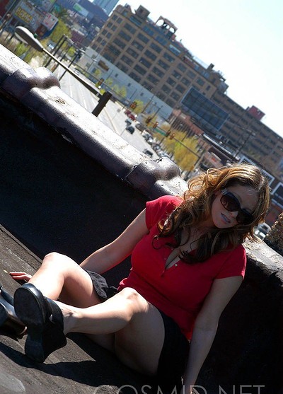 Lisa Davidson in First Shoot With Lisa from Cosmid