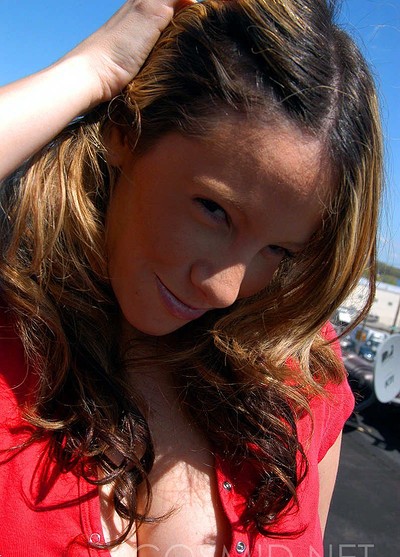 Lisa Davidson in First Shoot With Lisa from Cosmid