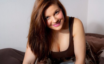 Hannah Sharp in Brownie Points from Cosmid