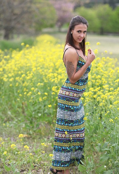 Olivia in Olivia In The Field from Cosmid