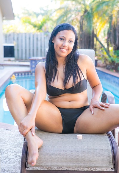 Cassie Taylor in Cassies Black Bikini from Cosmid