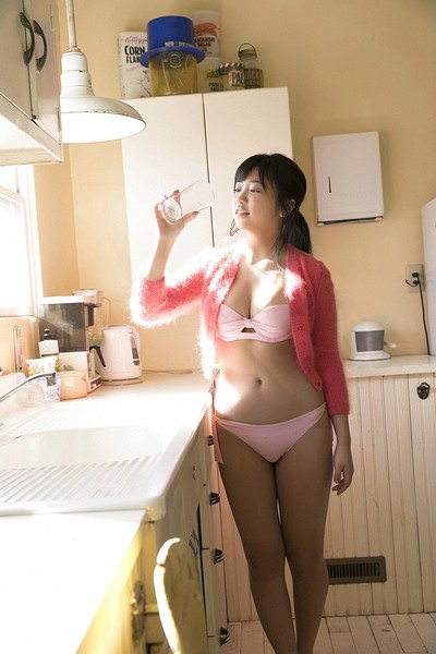 Yuno Ohara in I Heart You from All Gravure