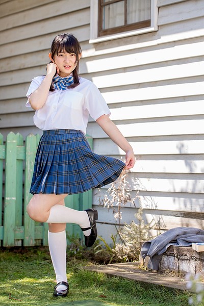 Miruku Kawamura in Corner Girl Cutie from All Gravure