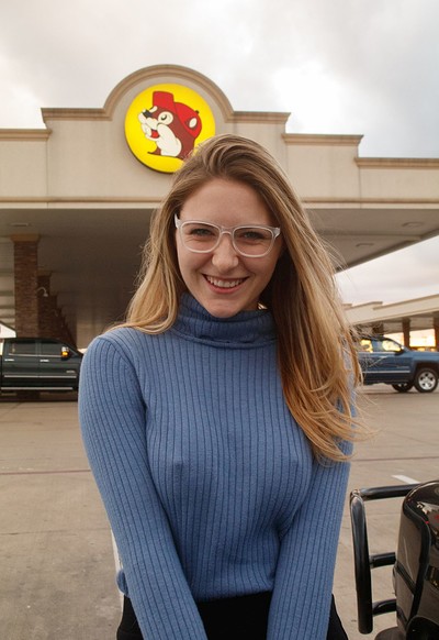 Katie Darling in Whats Buc ees from Zishy