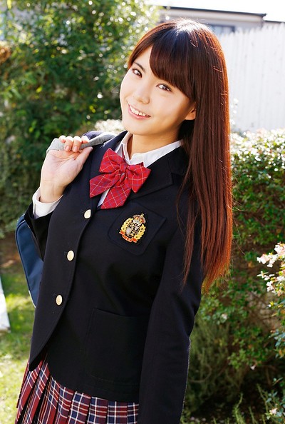 Miku Nakahara in Serve To Please from All Gravure