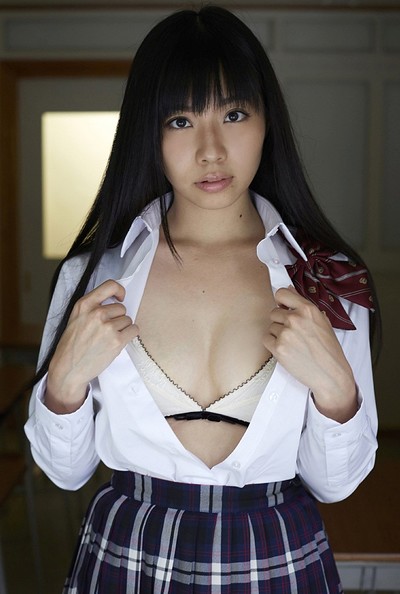 Mikuru Uehino in Welcome To Tokyo 1 from All Gravure