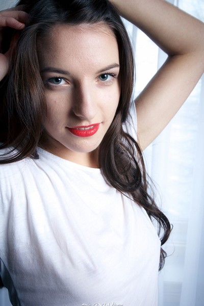 Laura in Red Lips from Domingo View