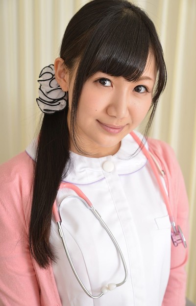 Maki Hoshikawa in Medical Attention from All Gravure