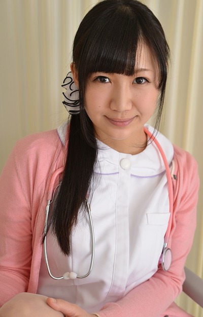 Maki Hoshikawa in Medical Attention from All Gravure