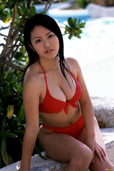 Sayaka Isoyama in Catch from All Gravure