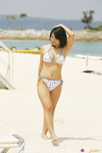 Sayaka Isoyama in Good Looking For Me from All Gravure