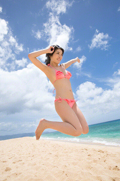 All natural allgravure beauty Anna Konno delights us in Anxious Summer