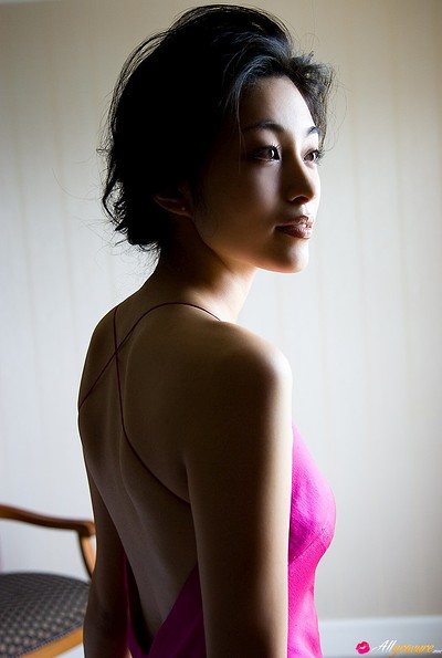 Noriko Aoyama in All Gravure set Touch me in the Morning